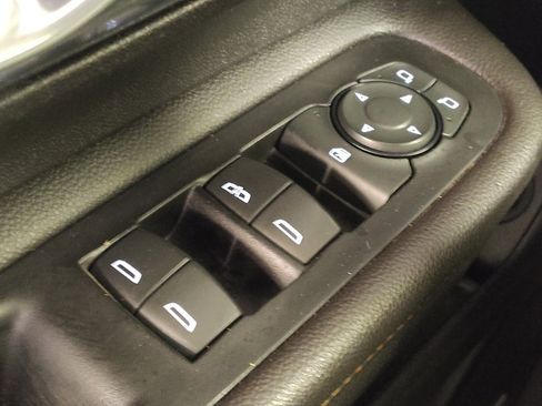 Used 2019 GMC Terrain SLT w/ Preferred Package FWD image 27