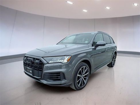 Used 2023 Audi Q7 3.0T Premium Plus w/ Premium Plus Package image 3