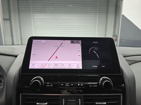 Used 2024 INFINITI QX80 Luxe image 30