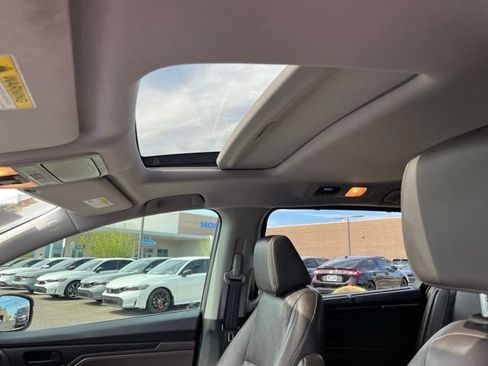 Used 2018 Honda Odyssey EX-L image 12