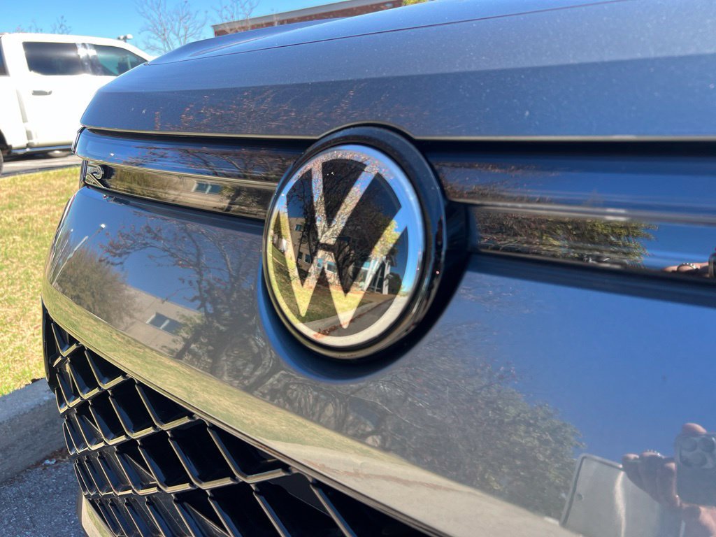 Used 2026 Volkswagen Tiguan SE R-Line AWD/4WD image 11