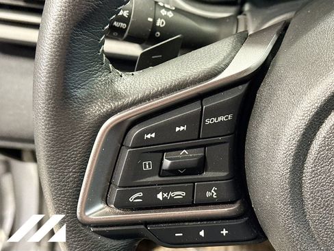 Used 2025 Subaru Outback Premium AWD/4WD image 12