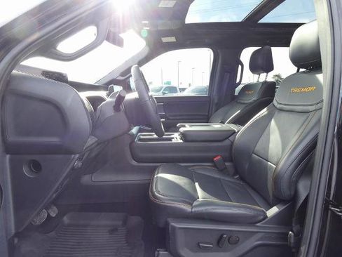 Certified 2025 Ford Expedition Tremor image 28