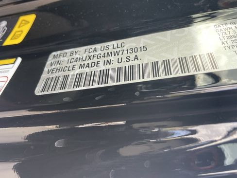 Used 2021 Jeep Wrangler Unlimited Rubicon image 10