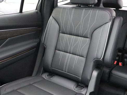 New 2026 Buick Enclave Avenir w/ Super Cruise Package AWD/4WD image 14