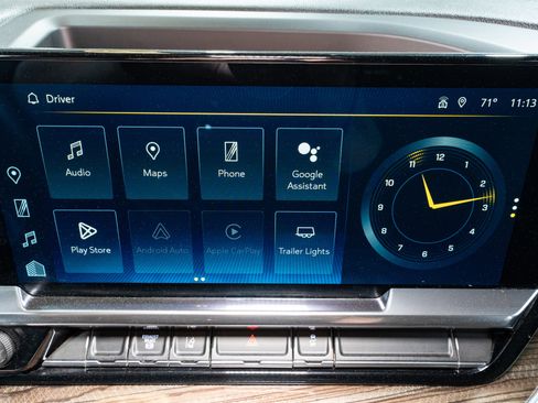 Used 2024 Chevrolet Silverado 2500 LT w/ Convenience Package image 17