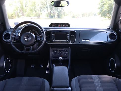 Used 2013 Volkswagen Beetle 2.0T FWD image 16