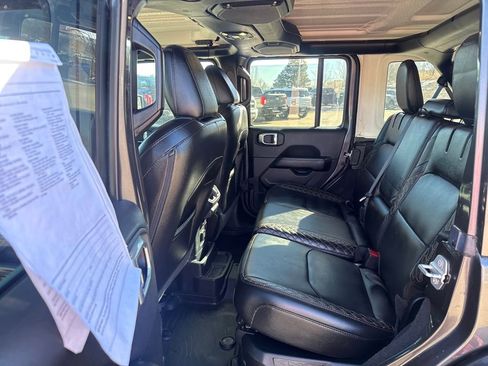 Used 2021 Jeep Wrangler Unlimited Sahara image 21