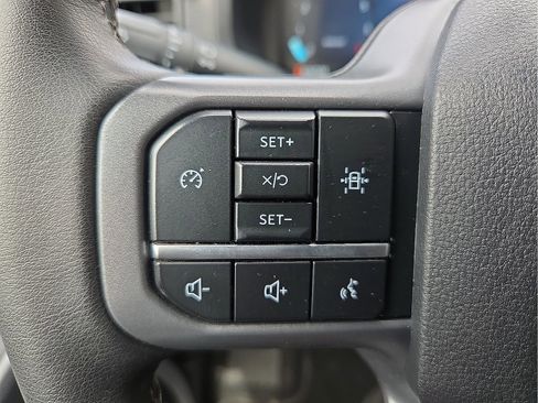 Used 2025 Ford F150 XLT w/ Equipment Group 301A Standard AWD/4WD image 19