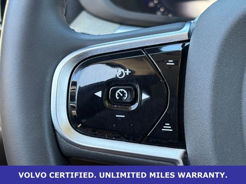 Certified 2025 Volvo XC60 B5 Plus image 19