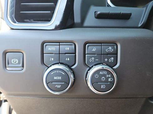 New 2026 GMC Sierra 2500 Denali w/ Denali Reserve Package image 14