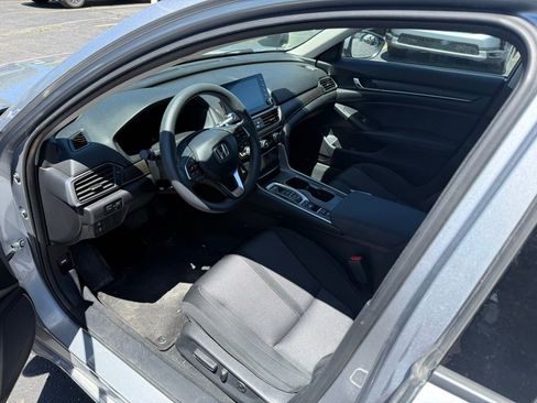 Used 2018 Honda Accord EX image 7