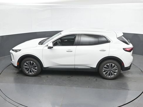 Used 2024 Buick Envision Preferred AWD/4WD image 37