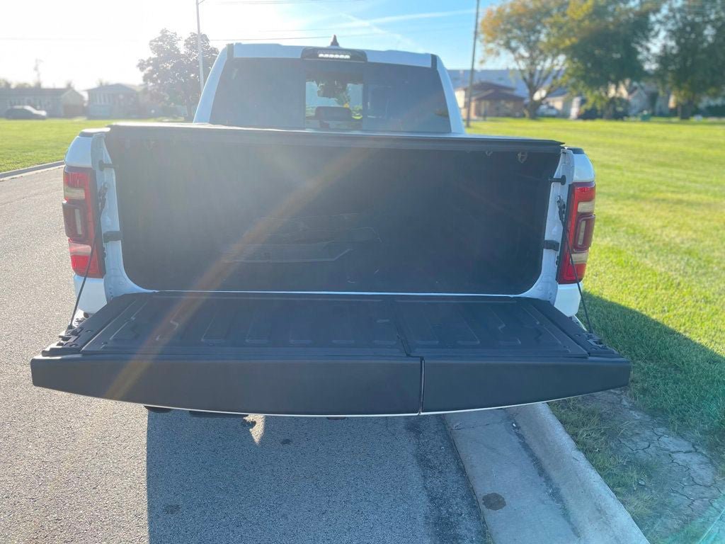 Used 2023 RAM 1500 Laramie AWD/4WD image 9