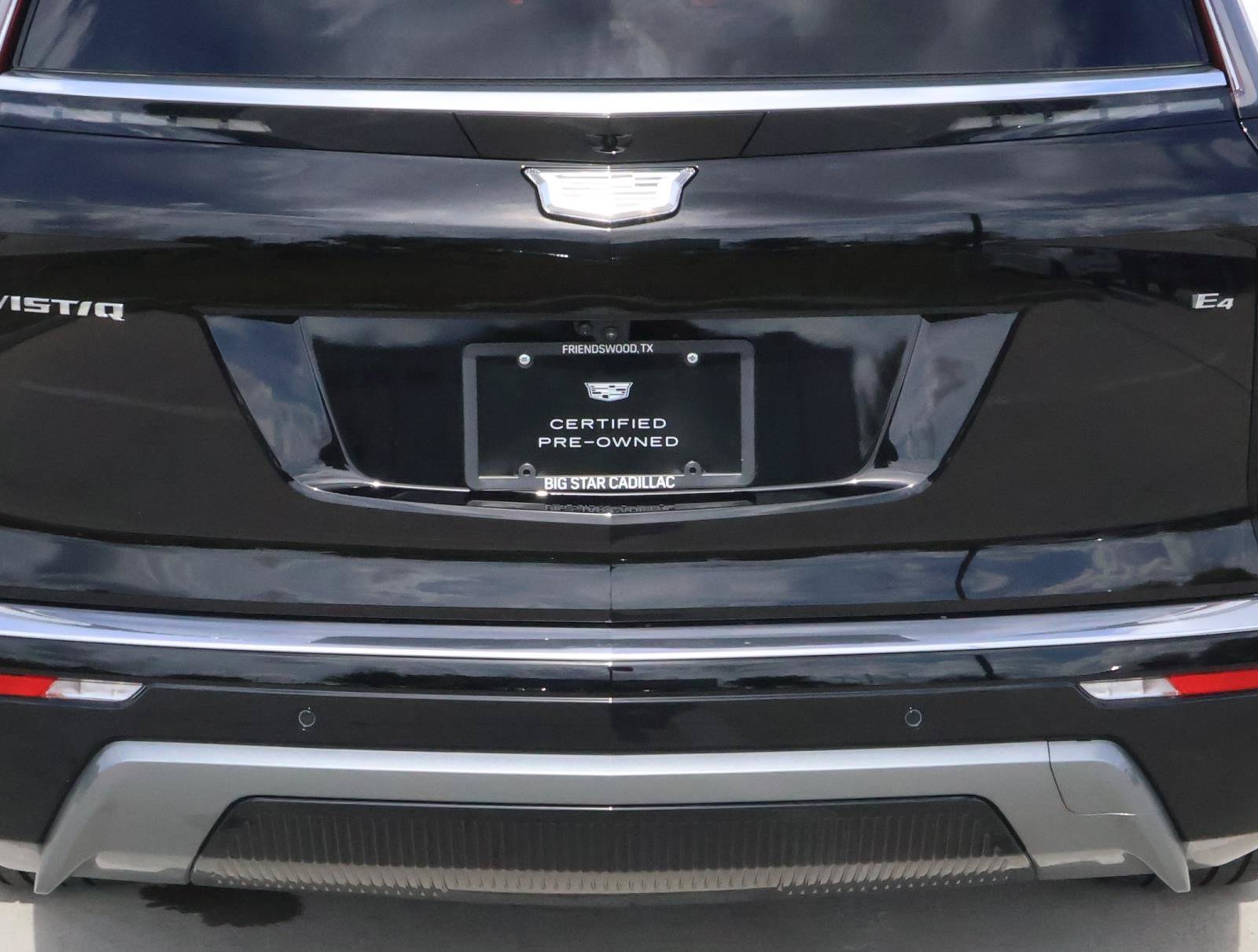 Certified 2027 Cadillac Vistiq Luxury w/ LPO, Floor Liner Package AWD/4WD image 10