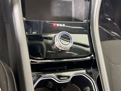 Used 2022 Jeep Grand Cherokee Laredo w/ Luxury Tech Group I image 16