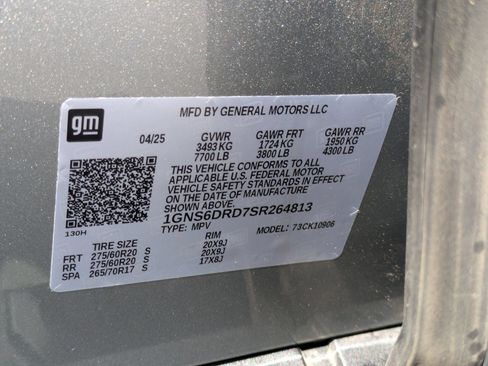 Used 2025 Chevrolet Suburban Z71 AWD/4WD image 37