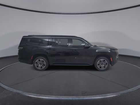 New 2026 Jeep Grand Wagoneer L 4WD image 17