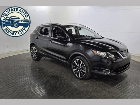 Used 2018 Nissan Rogue Sport SL AWD/4WD image 1