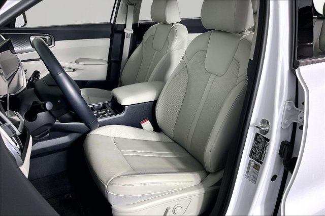 Certified 2026 Kia Sorento S FWD image 20