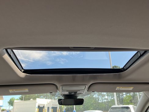 Certified 2024 Honda Odyssey EX-L image 31