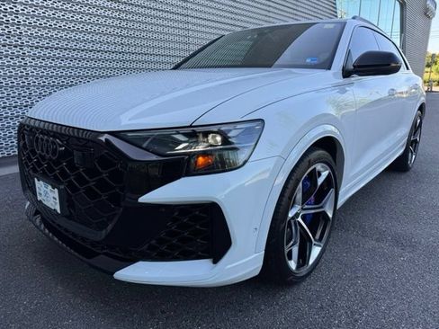 Used 2026 Audi RS Q8 performance AWD/4WD image 1