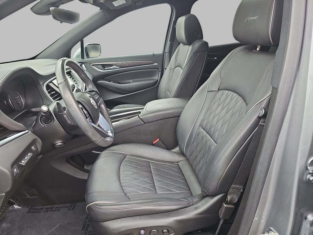 Used 2023 Buick Enclave Avenir w/ Avenir Technology Package AWD/4WD image 21