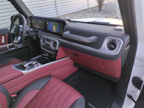 Certified 2022 Mercedes-Benz G 63 AMG 4MATIC image 35