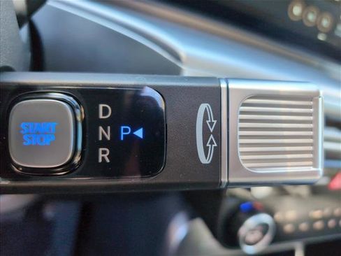 New 2026 Hyundai Ioniq 9 SE image 15