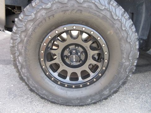 Used 2019 Ford F150 Raptor w/ Equipment Group 802A Luxury AWD/4WD image 5