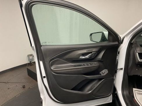 Certified 2021 GMC Terrain SLT image 10