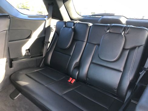 Used 2022 Ford Explorer ST w/ Equipment Group 401A image 10