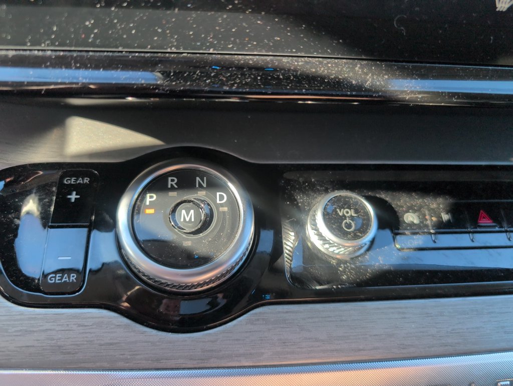 Used 2025 Ford Expedition Platinum AWD/4WD image 34