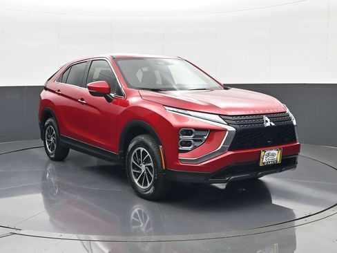 Used 2024 Mitsubishi Eclipse Cross ES AWD/4WD image 3
