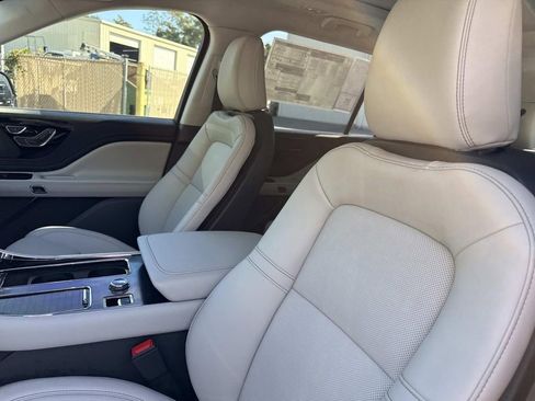 New 2026 Lincoln Aviator 2WD image 22