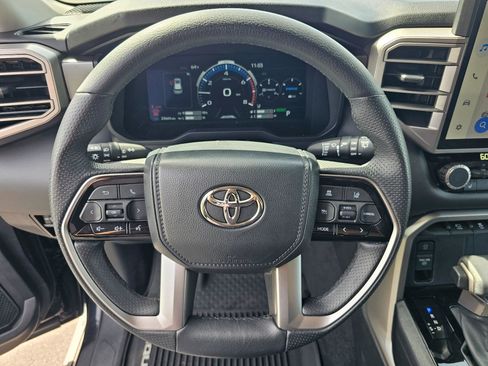 Used 2023 Toyota Sequoia SR5 w/ SR5 Premium Package AWD/4WD image 23