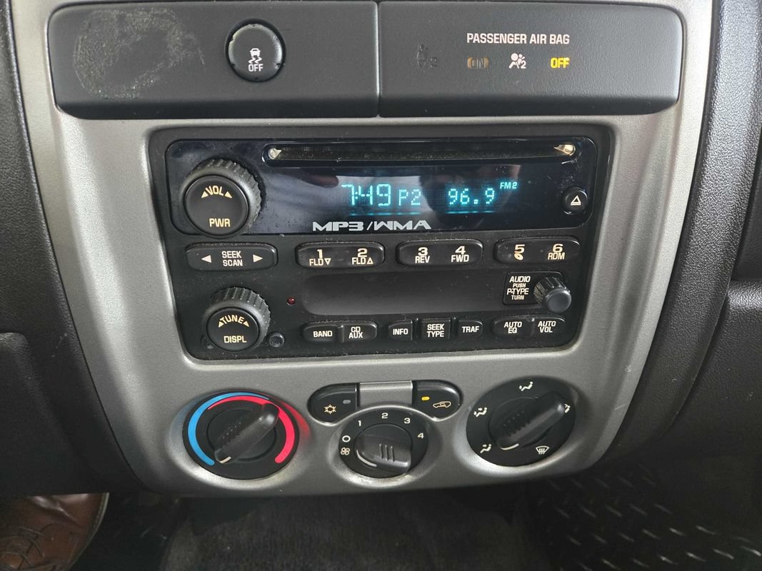 Used 2012 Chevrolet Colorado W/T RWD image 14