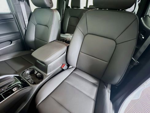 New 2026 Chevrolet Colorado LT image 21