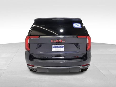 Used 2026 GMC Yukon AT4 w/ AT4 Premium Package AWD/4WD image 3
