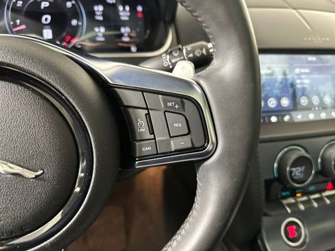Used 2021 Jaguar F-TYPE Coupe RWD image 16