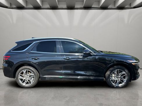 Used 2025 Genesis GV70 2.5T AWD/4WD image 6