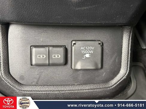 Used 2023 Toyota Highlander Bronze Edition AWD/4WD image 21