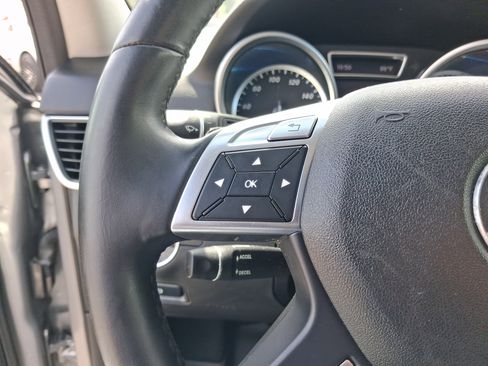 Used 2012 Mercedes-Benz ML 350 4MATIC image 17