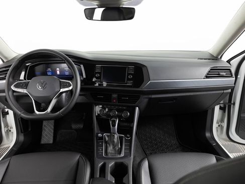Used 2024 Volkswagen Jetta SE FWD image 35