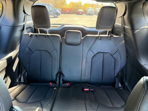 New 2026 Chrysler Pacifica Select image 14
