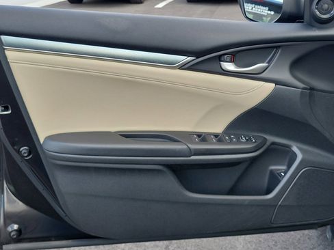 Used 2018 Honda Civic EX-L image 13