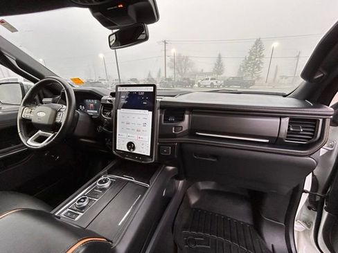 Used 2024 Ford Expedition Max Platinum image 38