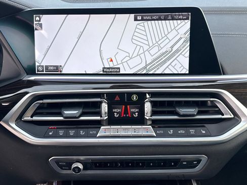 Used 2021 BMW X7 xDrive40i w/ Cold Weather Package image 24