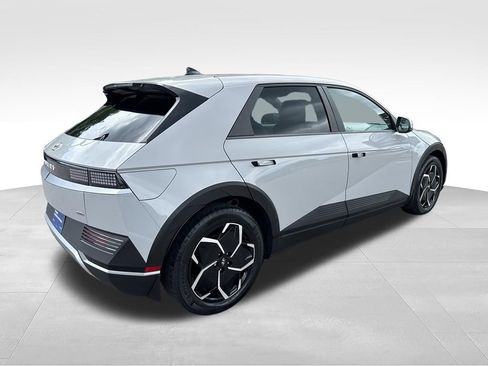 Certified 2023 Hyundai Ioniq 5 SEL AWD/4WD image 7