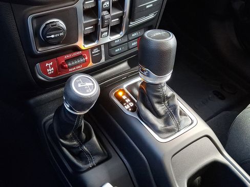 New 2026 Jeep Gladiator Willys image 9